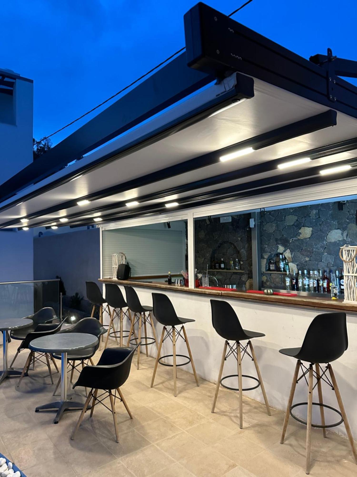 Tristhenia Aparthotel Perissa  Ngoại thất bức ảnh