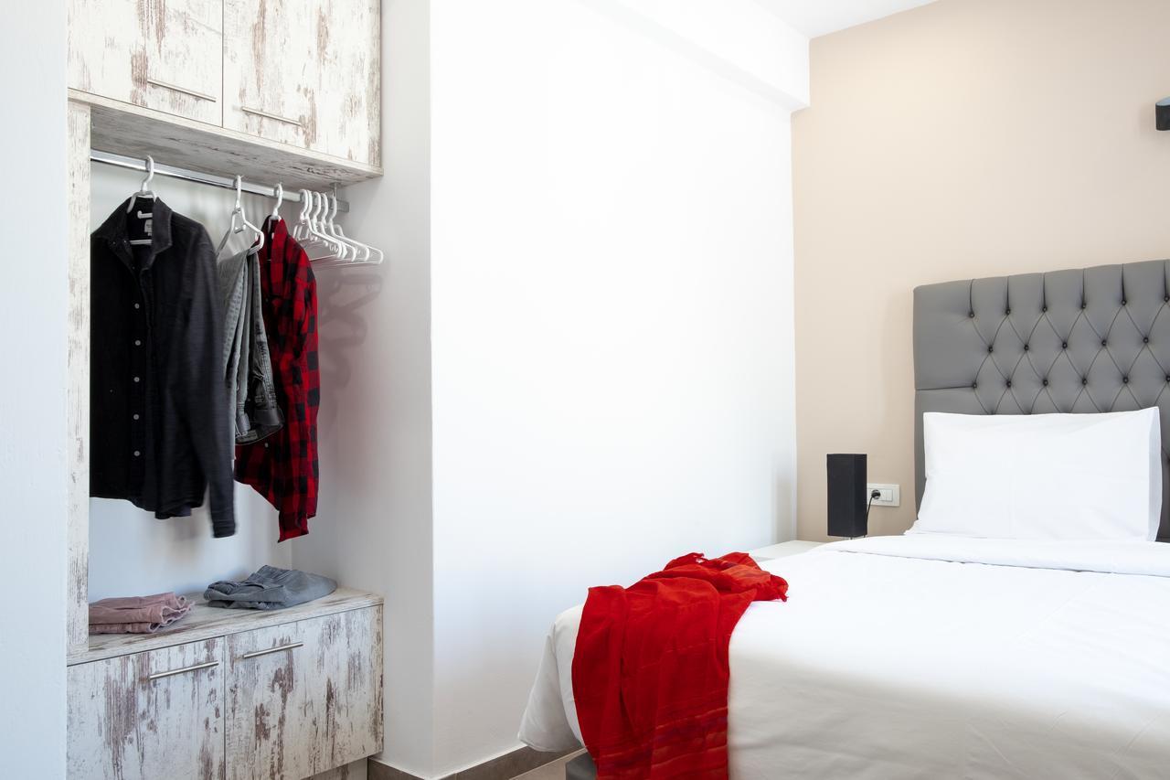Tristhenia Aparthotel Perissa  Ngoại thất bức ảnh