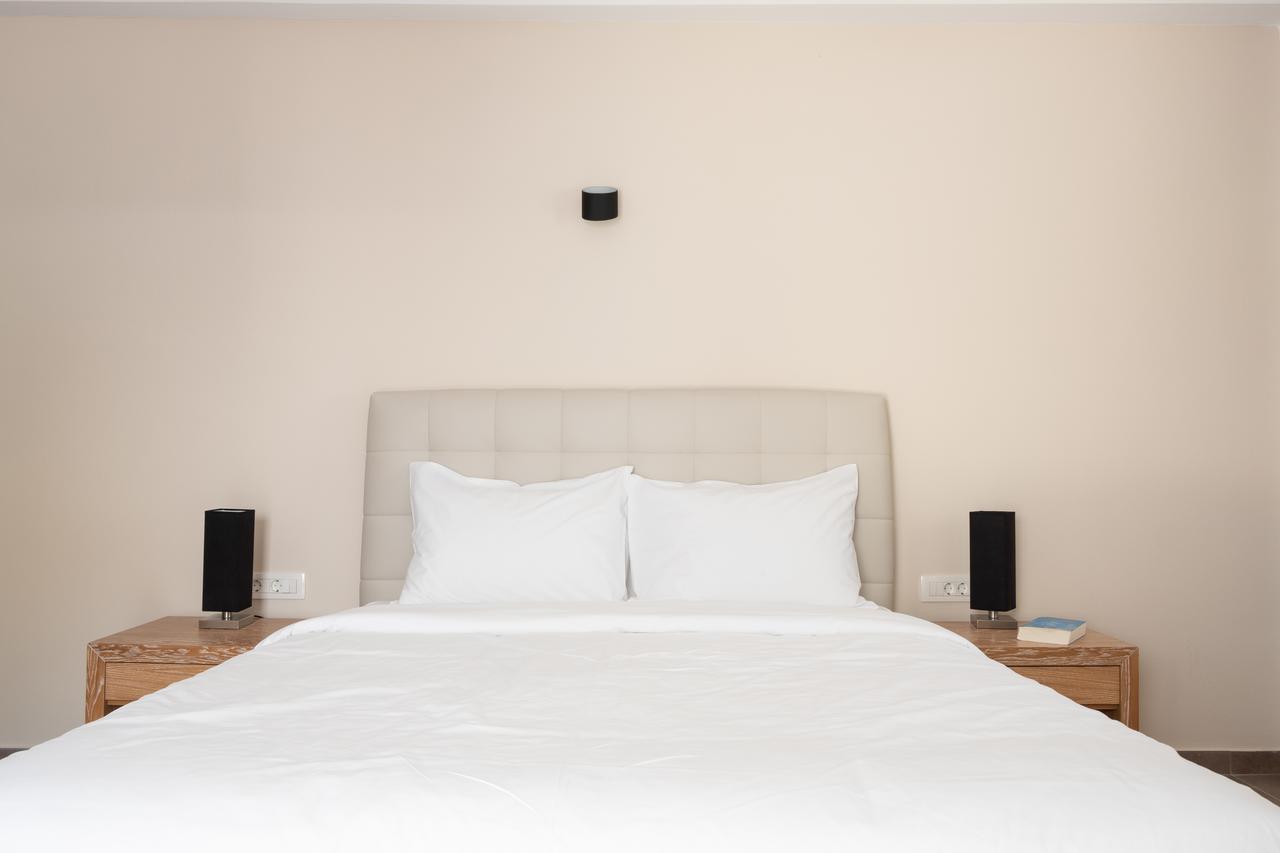 Tristhenia Aparthotel Perissa  Ngoại thất bức ảnh