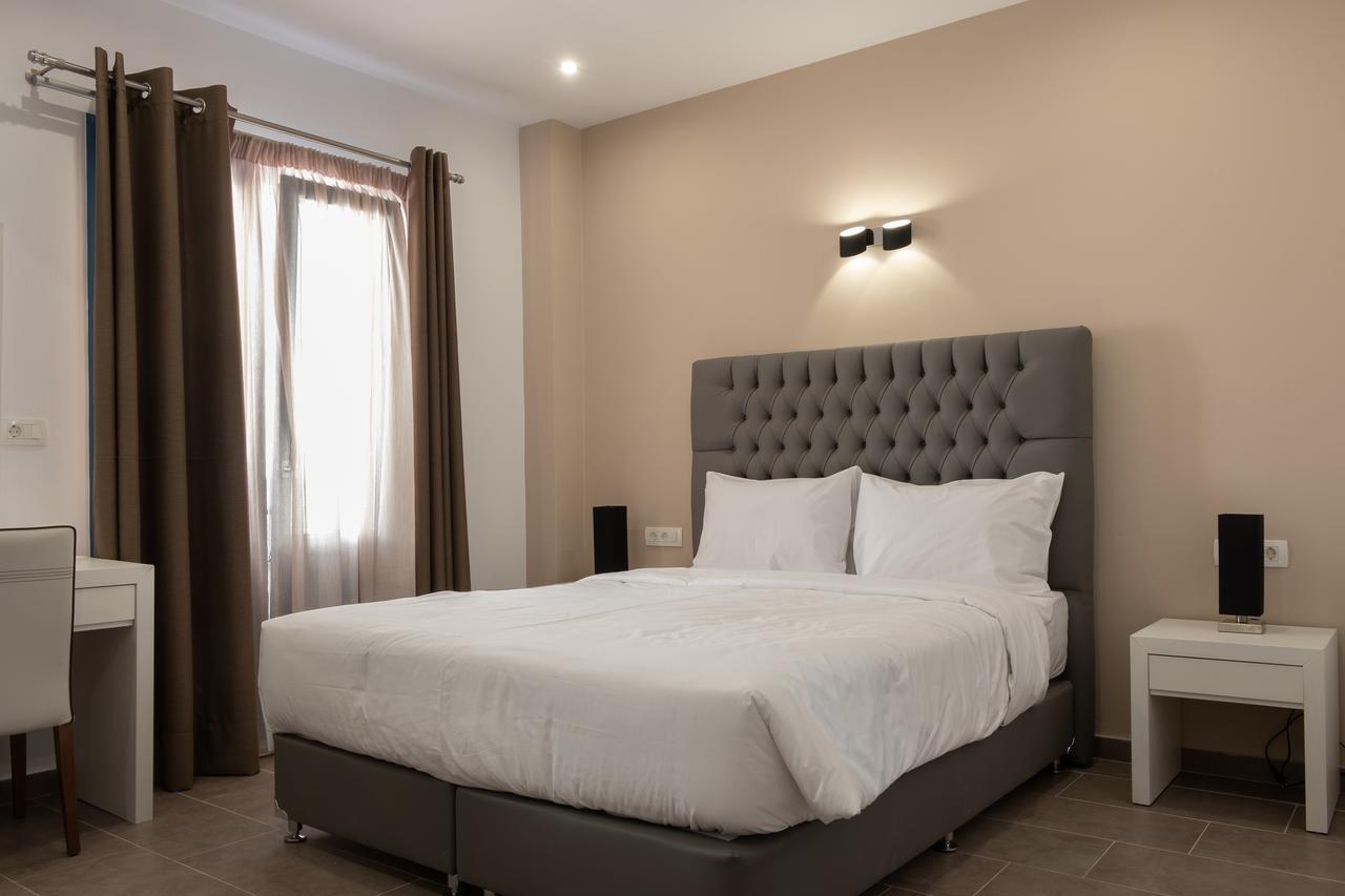 Tristhenia Aparthotel Perissa  Ngoại thất bức ảnh