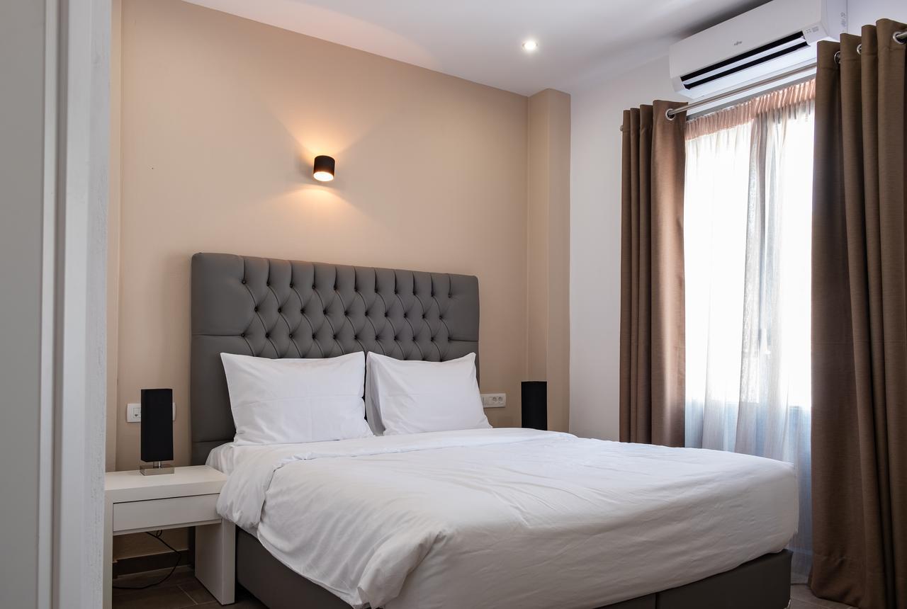 Tristhenia Aparthotel Perissa  Ngoại thất bức ảnh