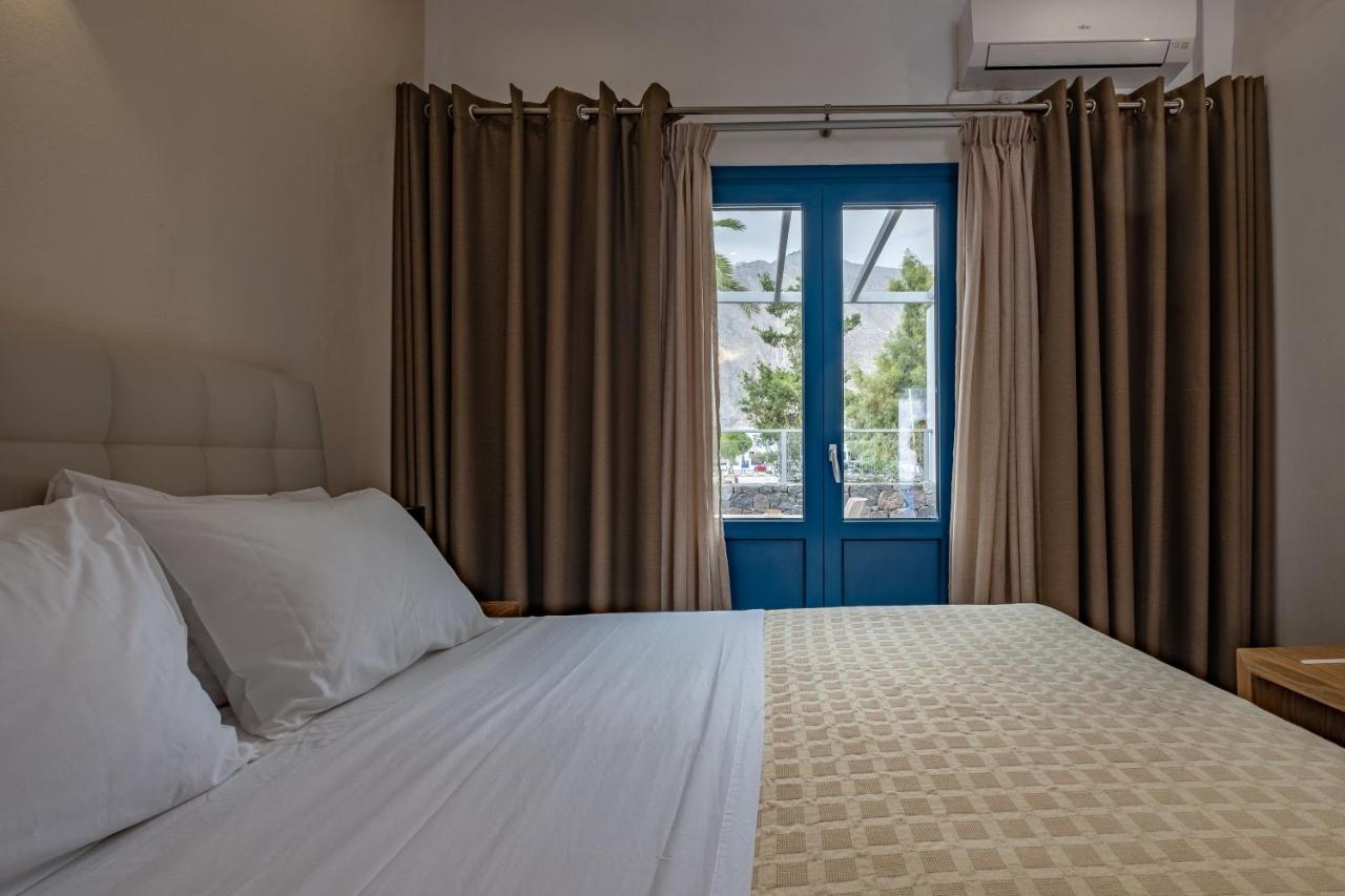 Tristhenia Aparthotel Perissa  Ngoại thất bức ảnh