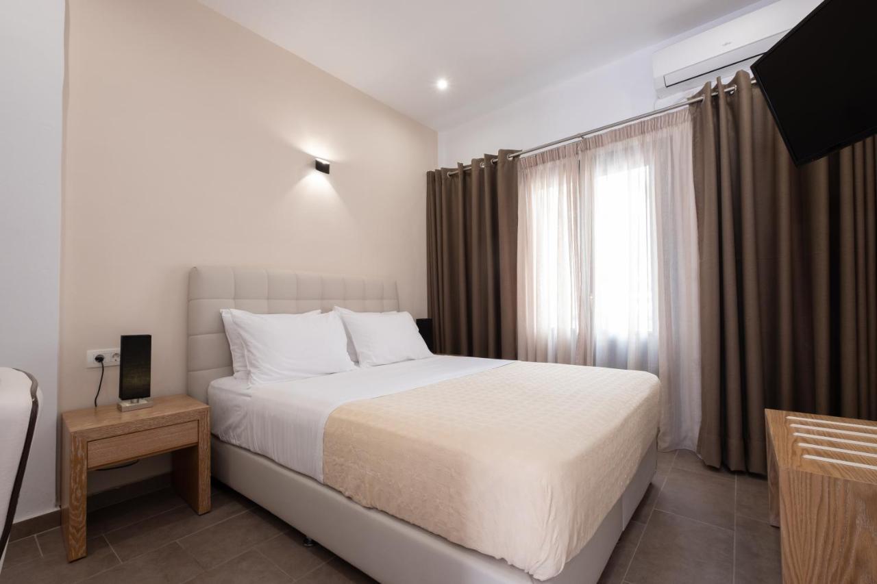 Tristhenia Aparthotel Perissa  Ngoại thất bức ảnh