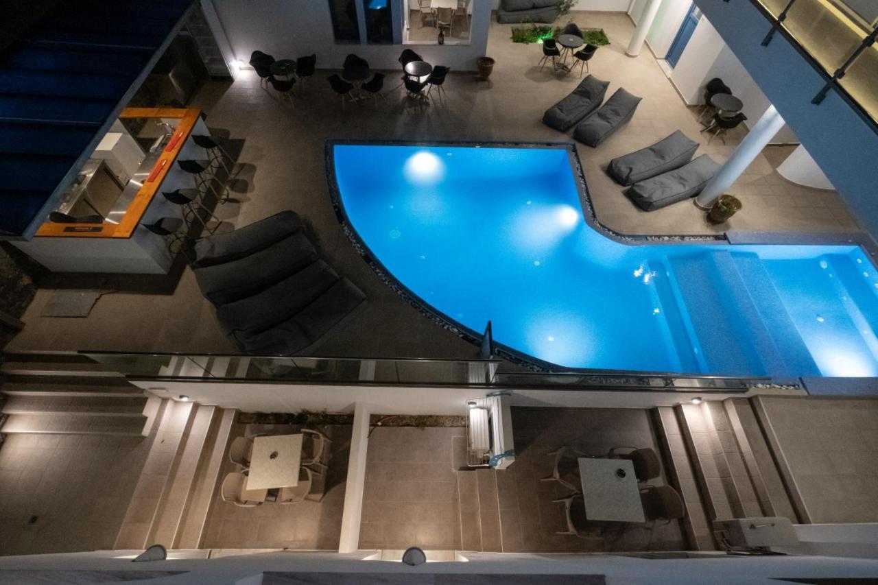 Tristhenia Aparthotel Perissa  Ngoại thất bức ảnh