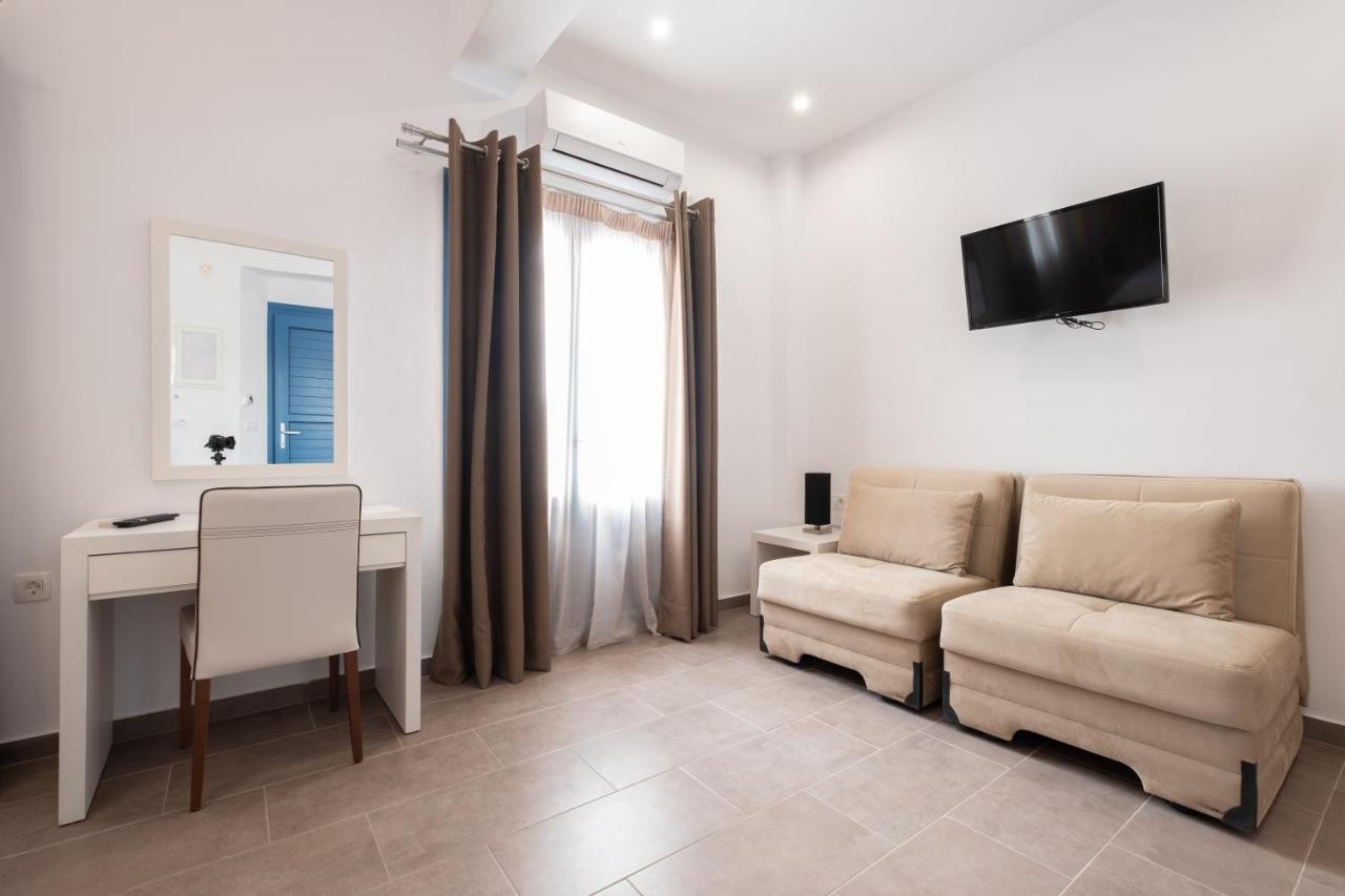 Tristhenia Aparthotel Perissa  Ngoại thất bức ảnh